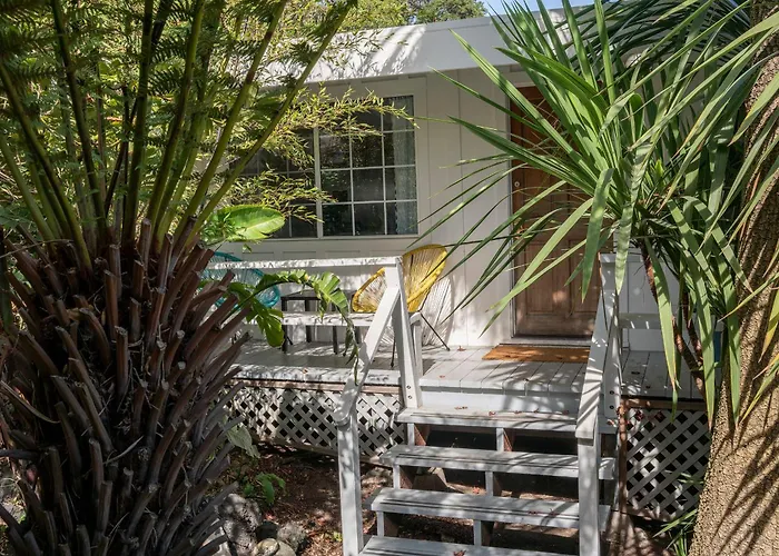 Bolinas Beach hotels