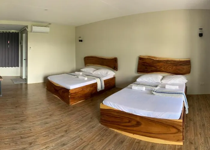 Lone Star Inn