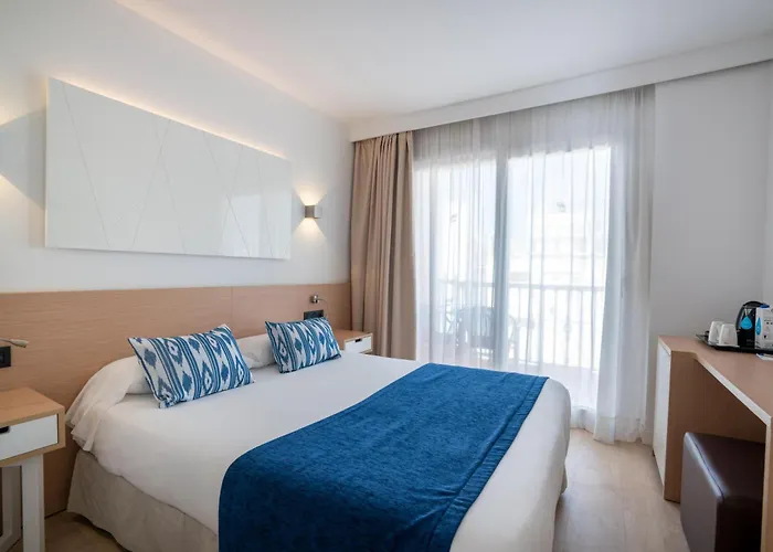 Porto Cristo Hotels