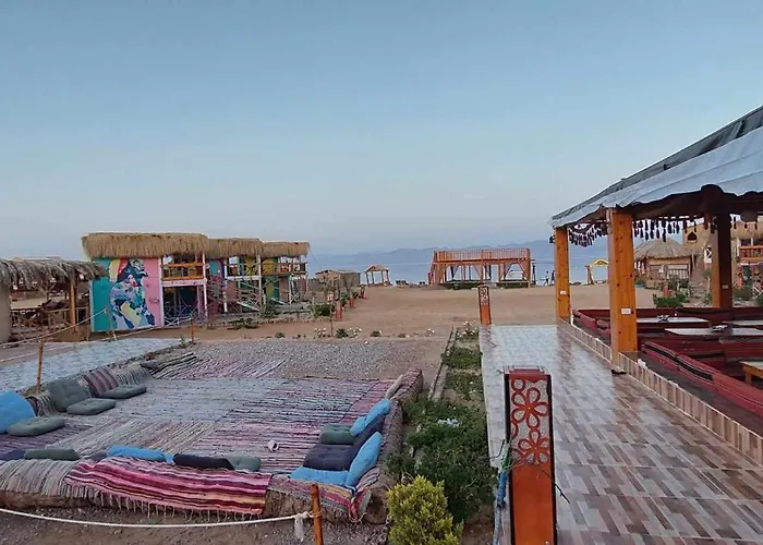 Green Beach Camp & Hotel