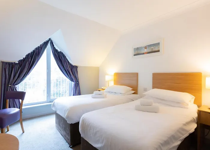 Sandown Hotels