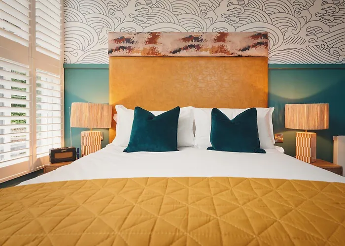 ISLES OF SCILLY Hotels