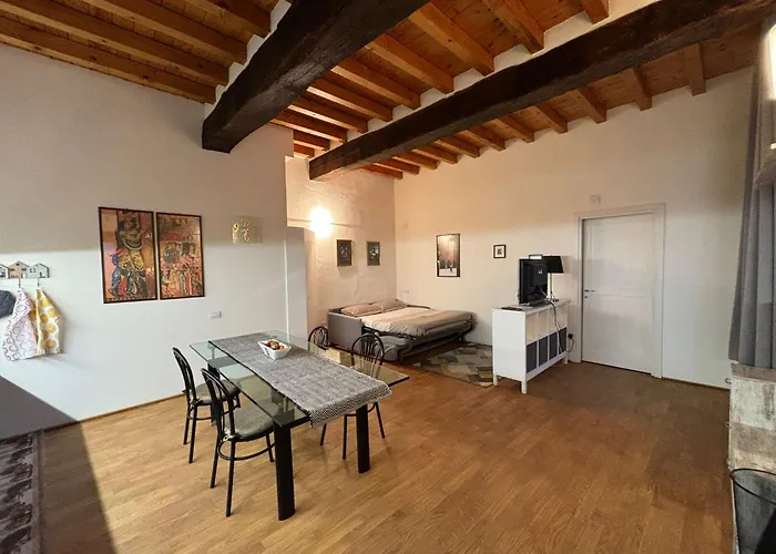 Ville familiari di Cremona