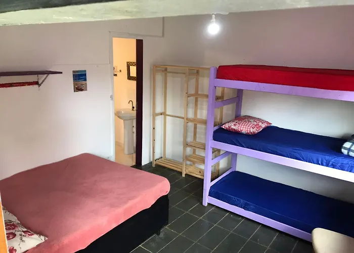 Farah Hostel Suítes Camping Smartcamp e Passeio de barco