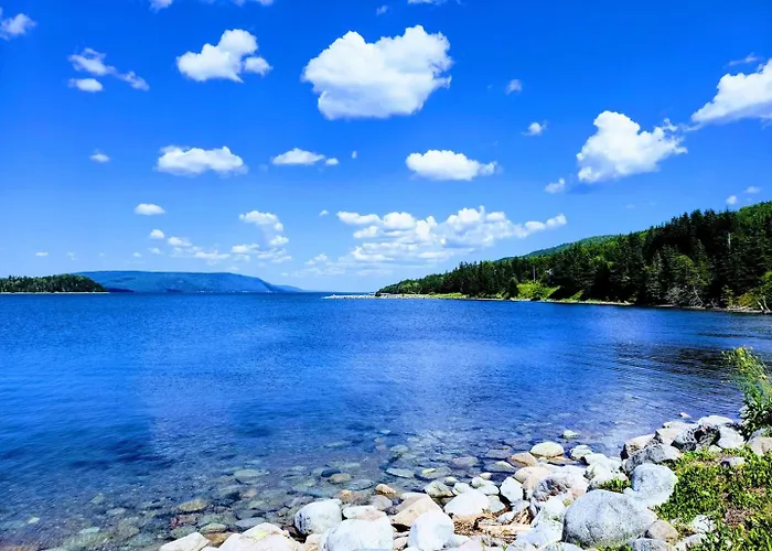 Pleasant Bay Hotels