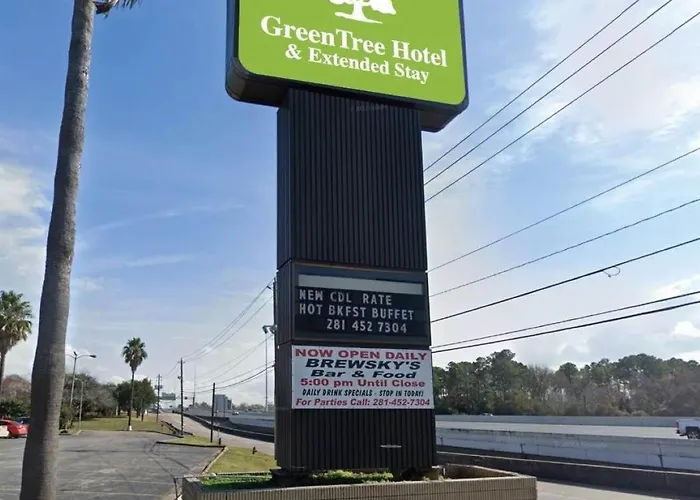 Channelview Hotels