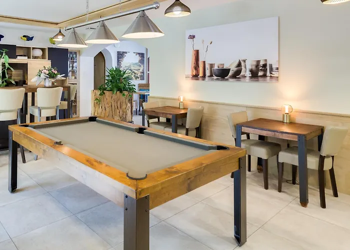 Hotels in Dieulefit