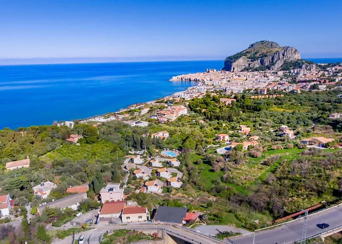 Cefalu Villas with private pool