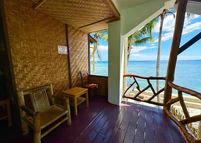 White Knight Seaview Room