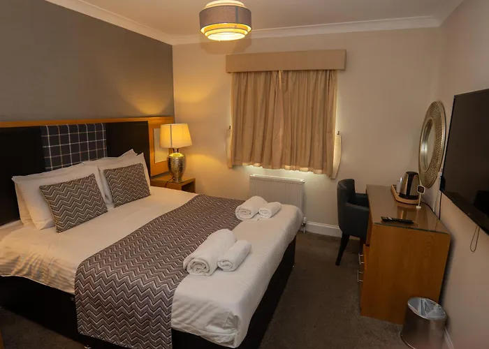 Callander Hotels