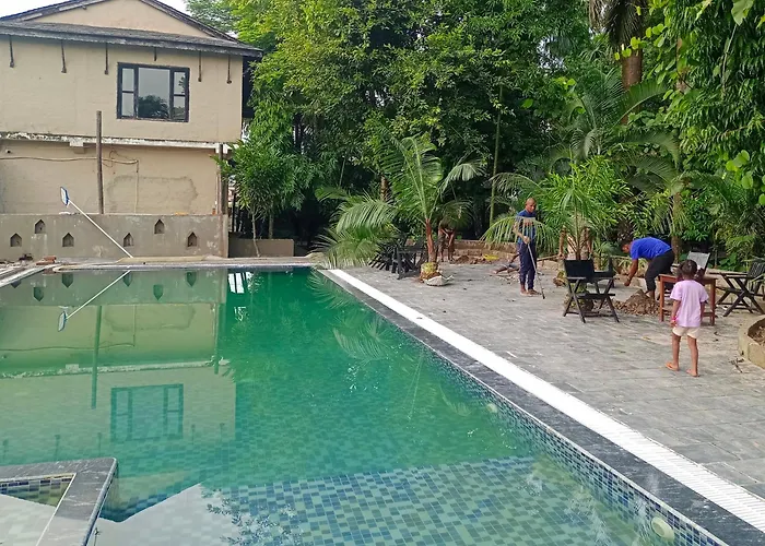 Hotel Parkside & Swimming Pool- Closer To Nature, Close To You