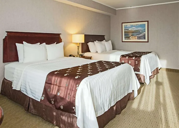 Quality Inn & Suites Charlottetown Downtown
