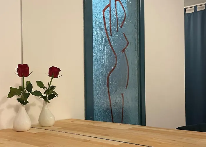 Madonca Rooms & Restaurant