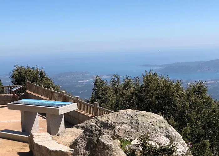 Porto-Vecchio (Corsica) Villas with private pool