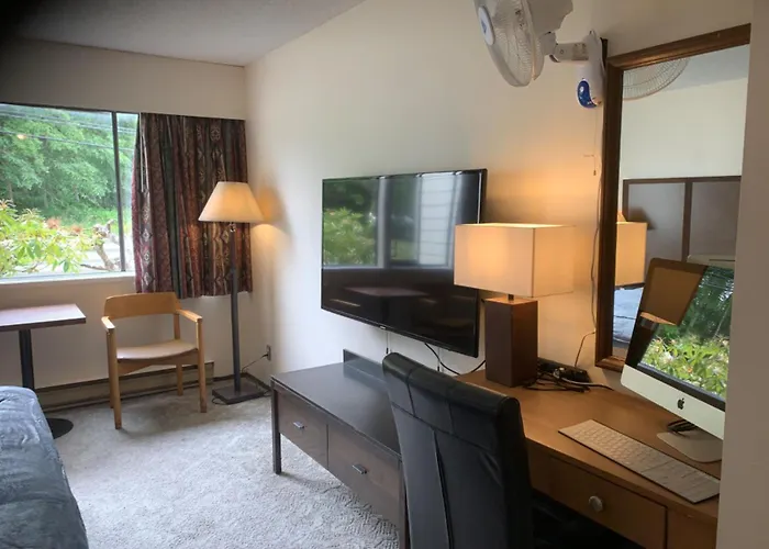 Providence Place Inn