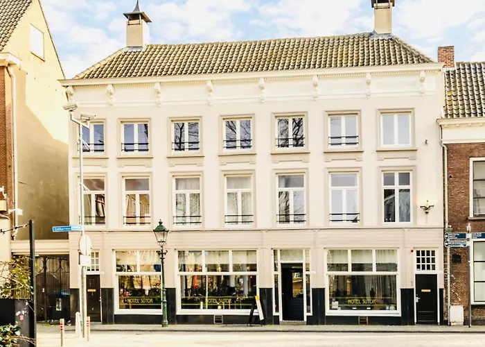 Hotels in de buurt van Chassé Theater