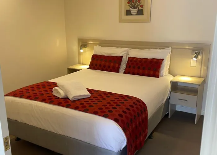 Hibernian Hotel