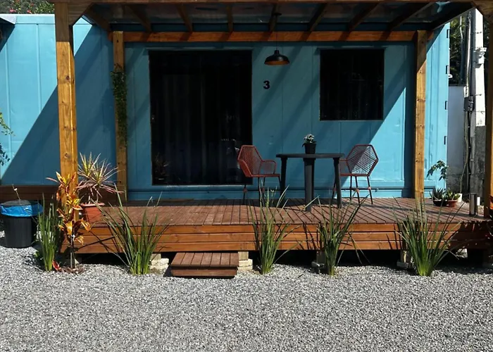 Container Guest House
