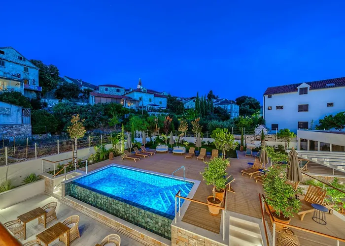 Hotel Brattia, Adults Only