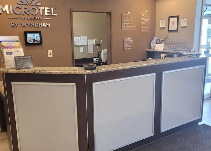 Glenville Hotels