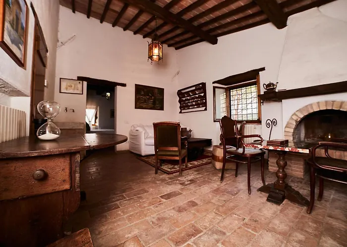 Massa Martana Hotels