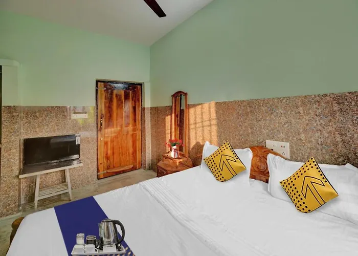 Goroomgo Gate Way Bhadrak Near Bhadrak Bus Stand - Wifi-Family Stay - Best Seller