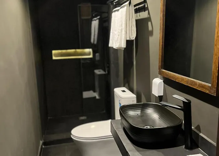 Fly Fishes Hotel