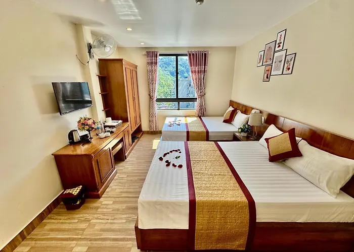 Thang Long Hotel