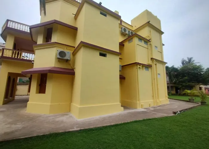 Puri Hotels