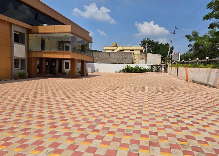 Hotel Badami Court Unit Of Shreejit Resorts Pvt Ltd