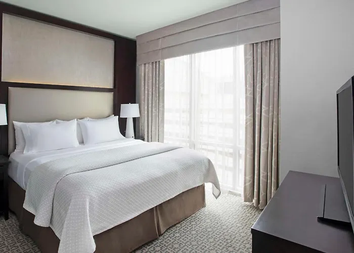 White Plains hotels near Kensico Dam Plaza