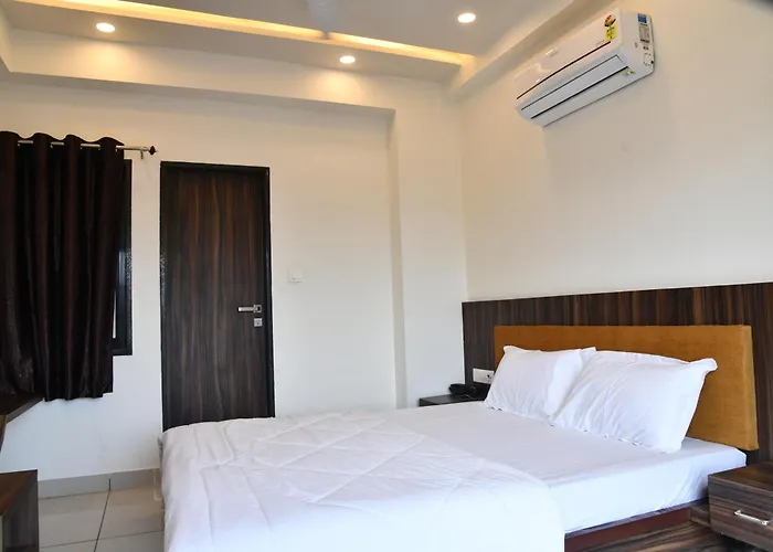 Hotel Shreeji Palace