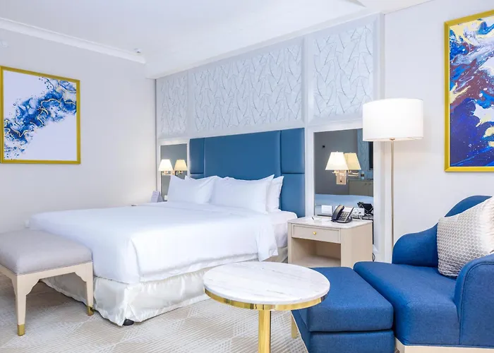 Royce Hotel & Casino