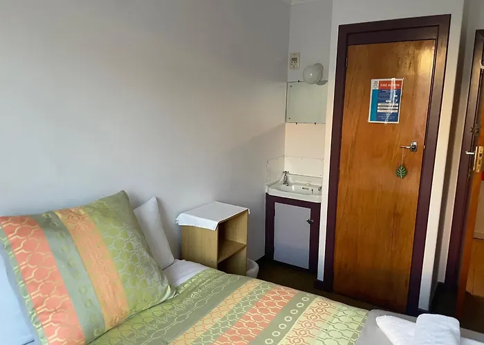 Stewart Island Hotels