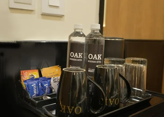 Oak Business Hotel
