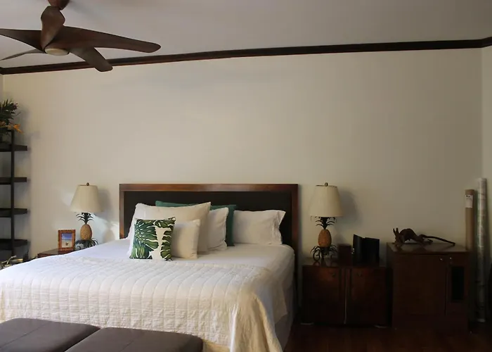 Waimanalo Beach hotels