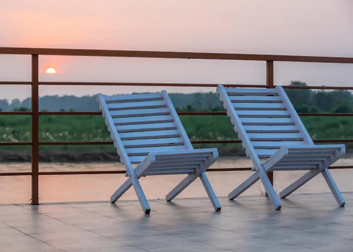 Park Safari Resort, Chitwan National Park