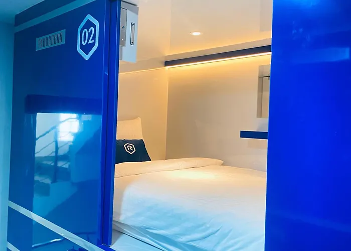 Rosalyne Sleepbox Denpasar Bali