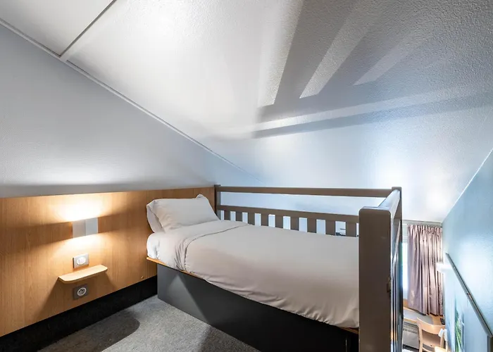 Seclin Hotels