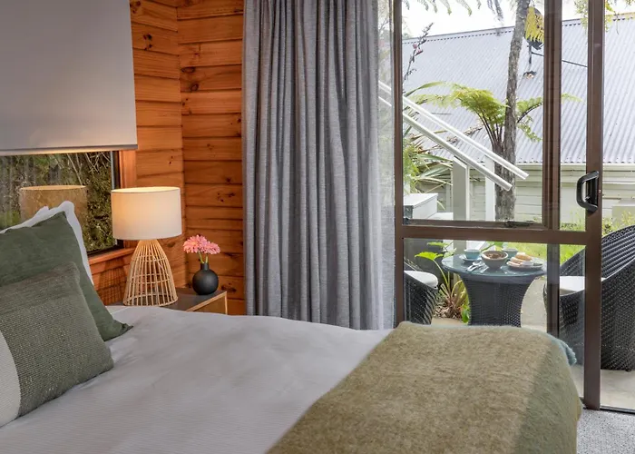 Portage Hotels