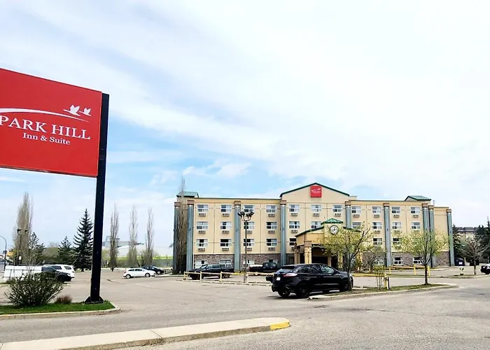Red Deer Hotels