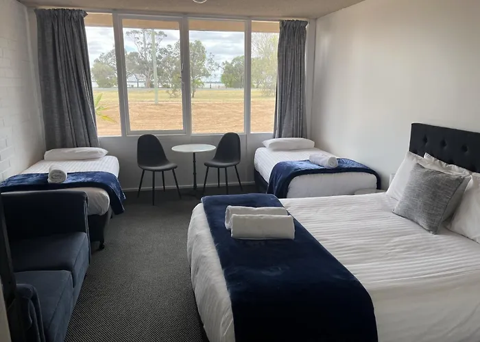 Happy Wanderer Motel Lake Boga On The Lake With Lake Views