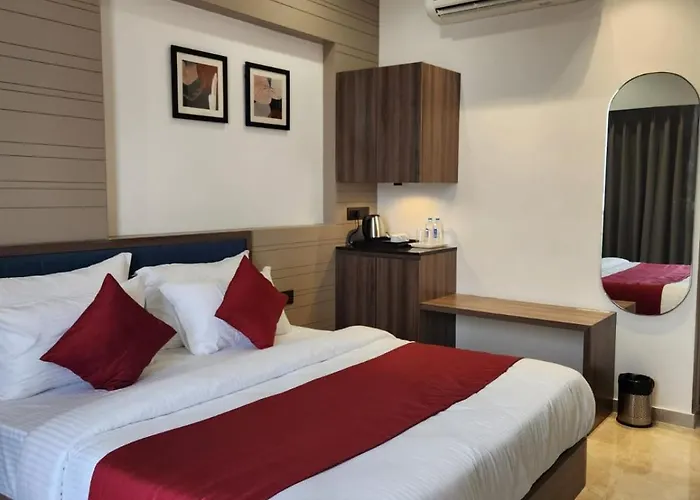 Hotel Lee Pride