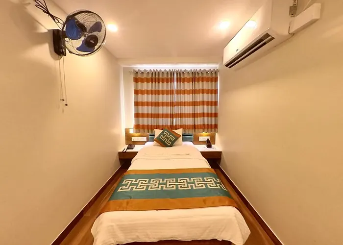 Hotel Grt Square