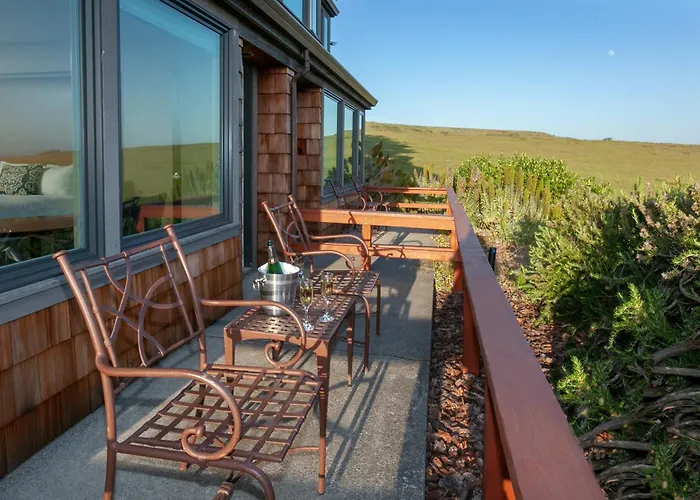 Bodega Bay Hotels With Jacuzzi in Room