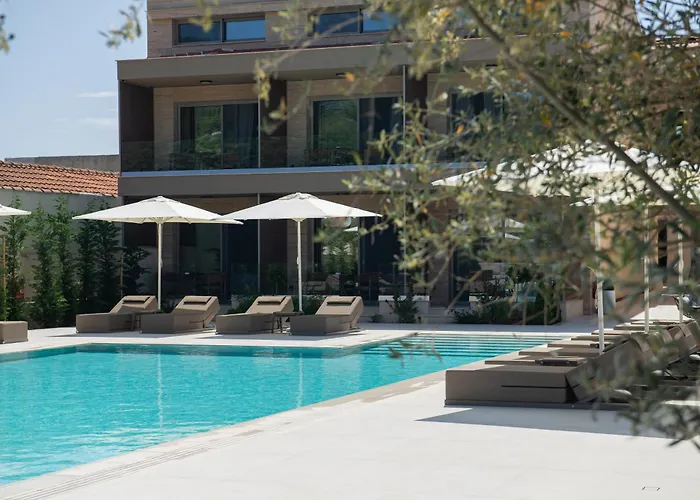 Hotels in Toroni