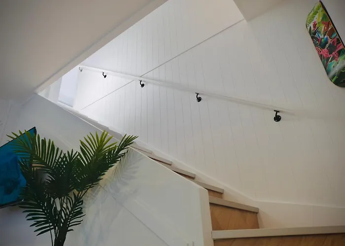 Great Barrier Island Hotels