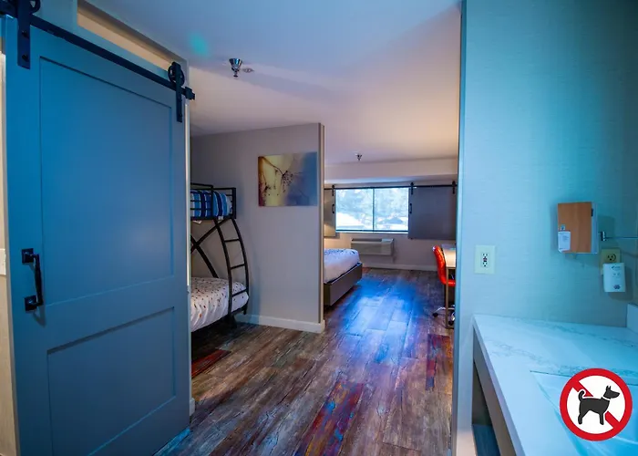 Mammoth Lakes Hotels