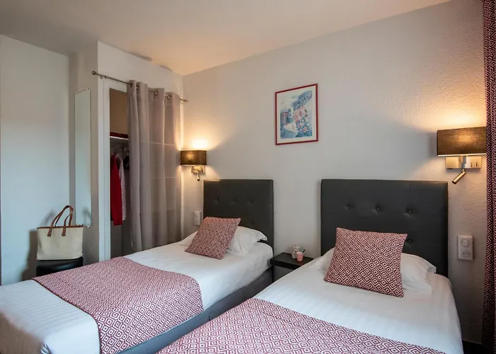 Carpentras Hotels