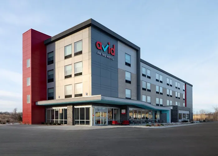 Oak Creek Hotels